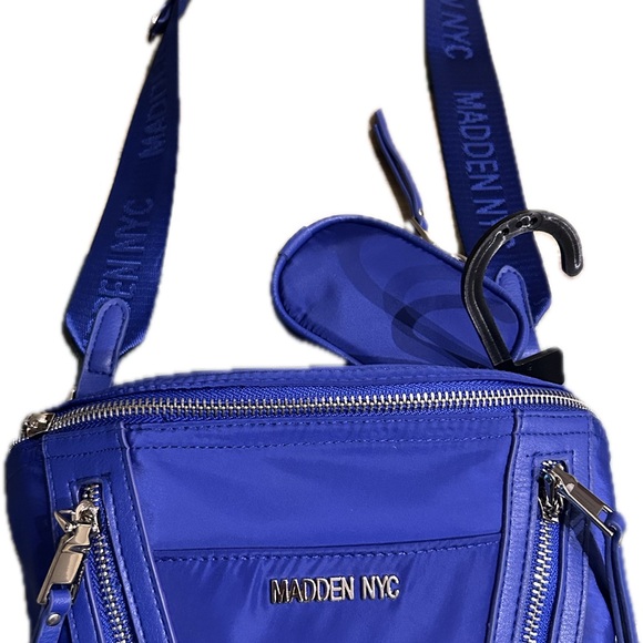 STEVE MADDEN NYC Royal Blue Fannypack/Belt Bag - Picture 4 of 4